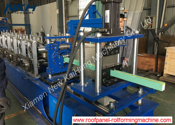 comprar Silencio Puerta Barandilla Máquina formadora de rollos / Perfil de acero Máquina formadora de rollos online manufacture