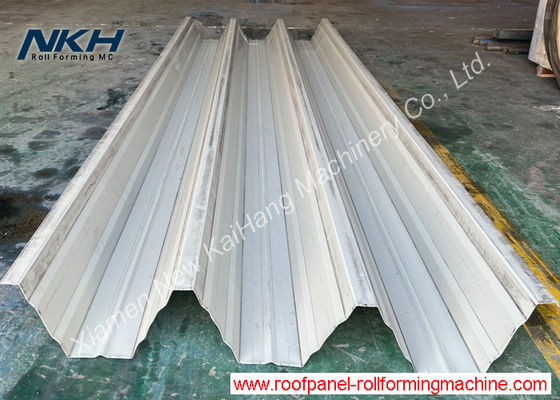 Máquina de moldeado de rodillos de cubierta de piso europeo TR137/TR153/TR155 Panel de cubierta de metal